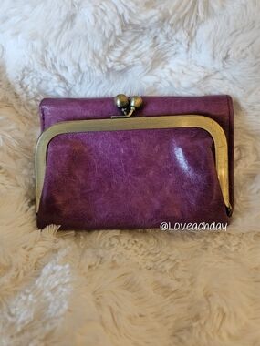 ✨️HOBO Rachel-Purple Vintage-Style Frame Wallet Clutch